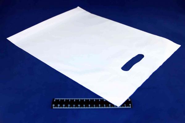 Пакет ПВД белый, с вырубной ручкой 40*50 80мкм, активированный, для шелкографии.5678/02